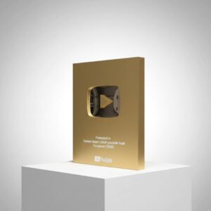 YouTube-laatta, alkuperäinen koko 18 mm, mittatilaustyönä tehty.