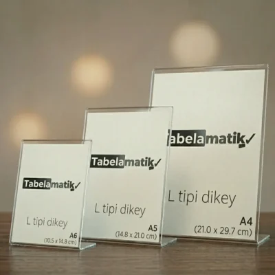 Şeffaf Akrilik L Tipi Masaüstü Föylük (Pleksi Stand)